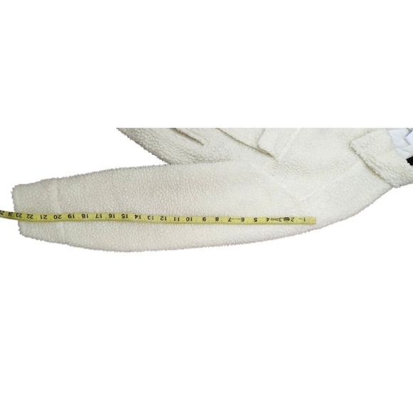 Danielle Guizio OVERSIZED SHERPA BUTTON-UP JACKET CREAM Size S - Picture 13 of 14